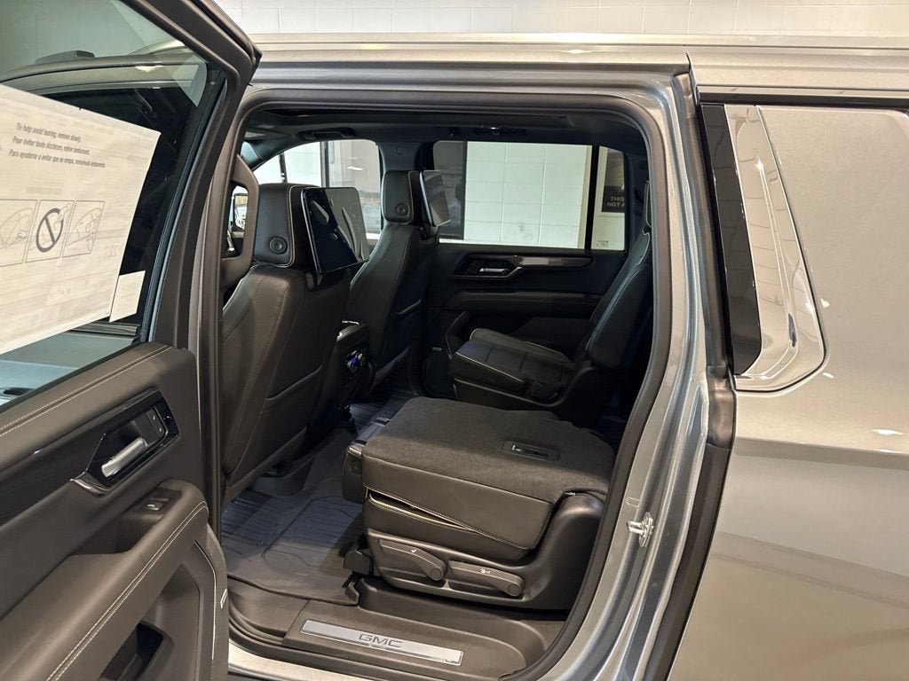New 2026 GMC Yukon XL Elevation w/ Elevation Premium Package AWD/4WD image 21