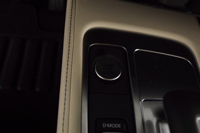 Used 2025 INFINITI QX60 Luxe AWD/4WD image 34
