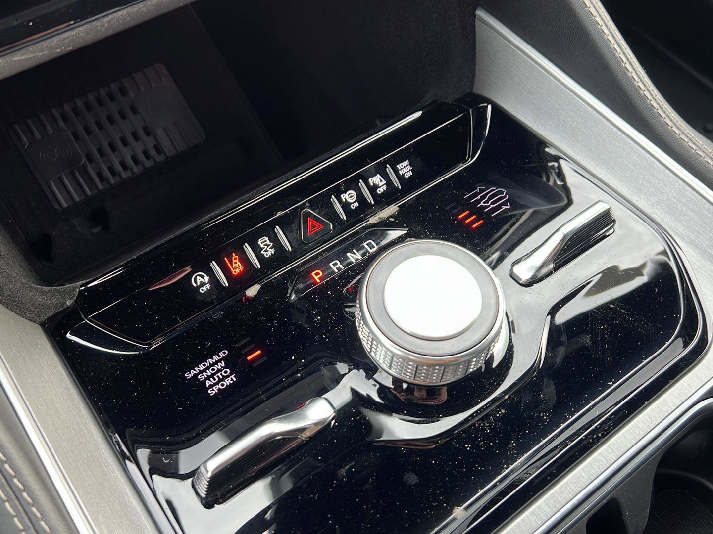 New 2026 Jeep Grand Wagoneer L Limited AWD/4WD image 18