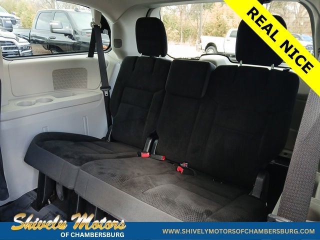 Used 2019 Dodge Grand Caravan SE w/ UConnect Hands-Free Group FWD image 10