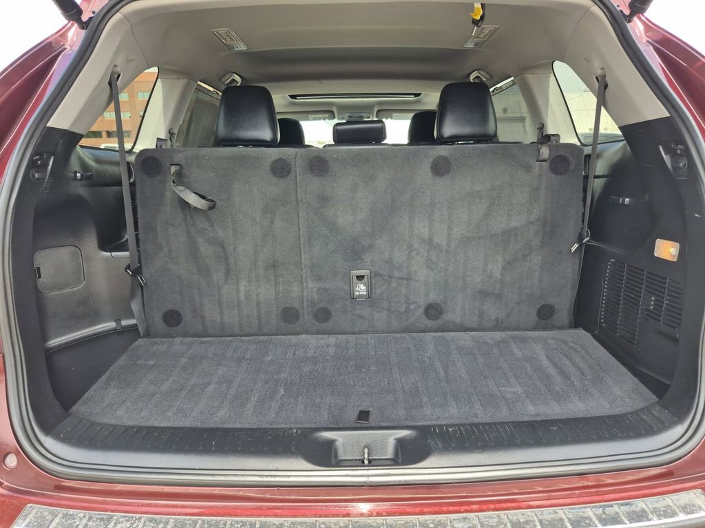 Used 2018 Toyota Highlander XLE image 17