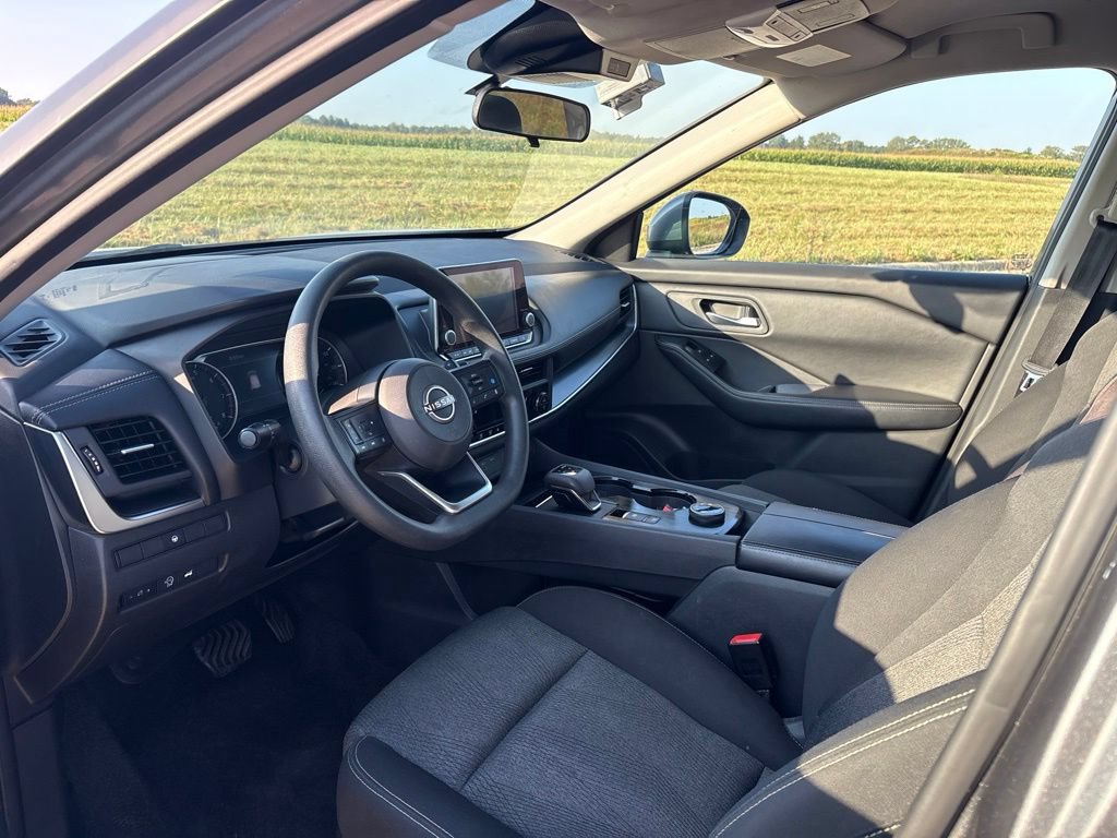 Used 2024 Nissan Rogue SV AWD/4WD image 19