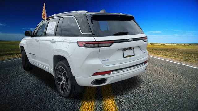 Certified 2022 Jeep Grand Cherokee Summit image 2