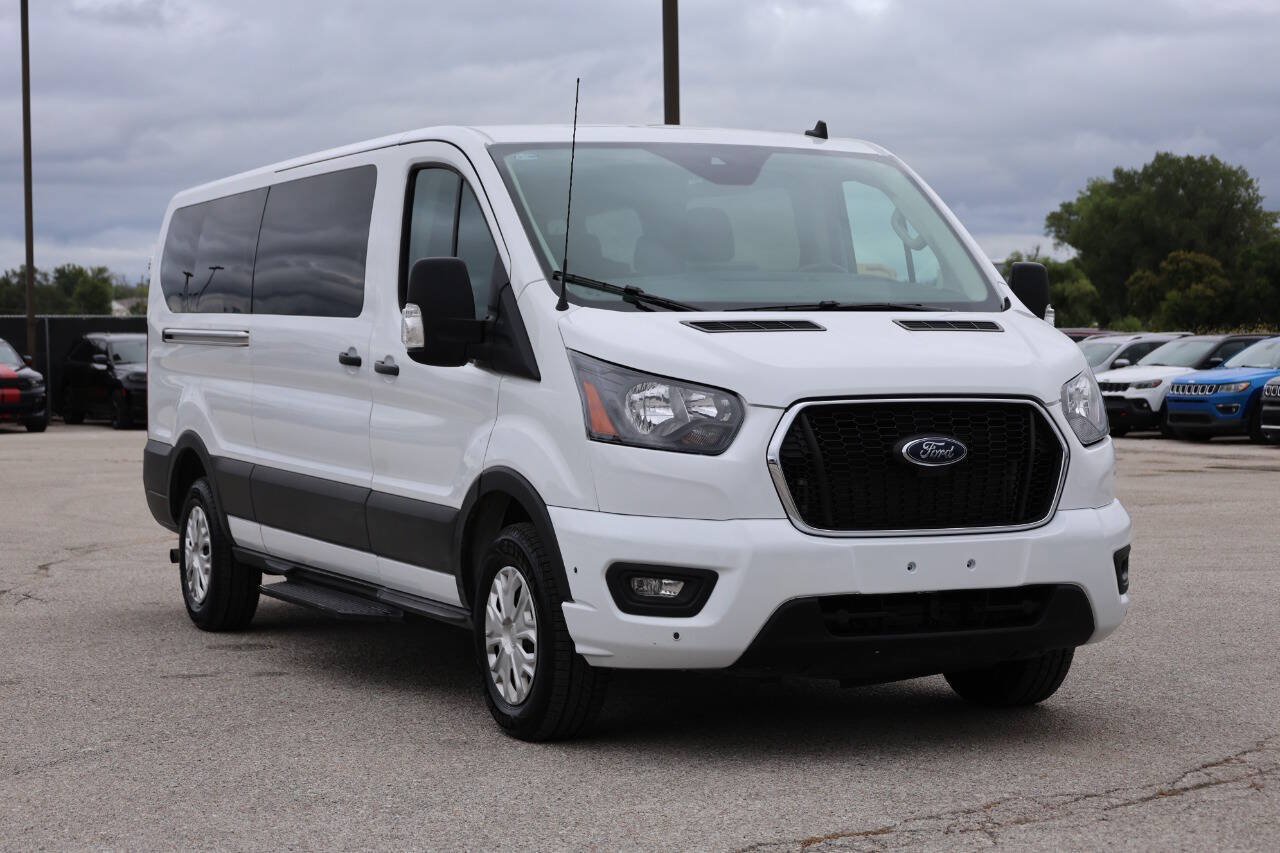 Used 2025 Ford Transit 350 XLT RWD image 4