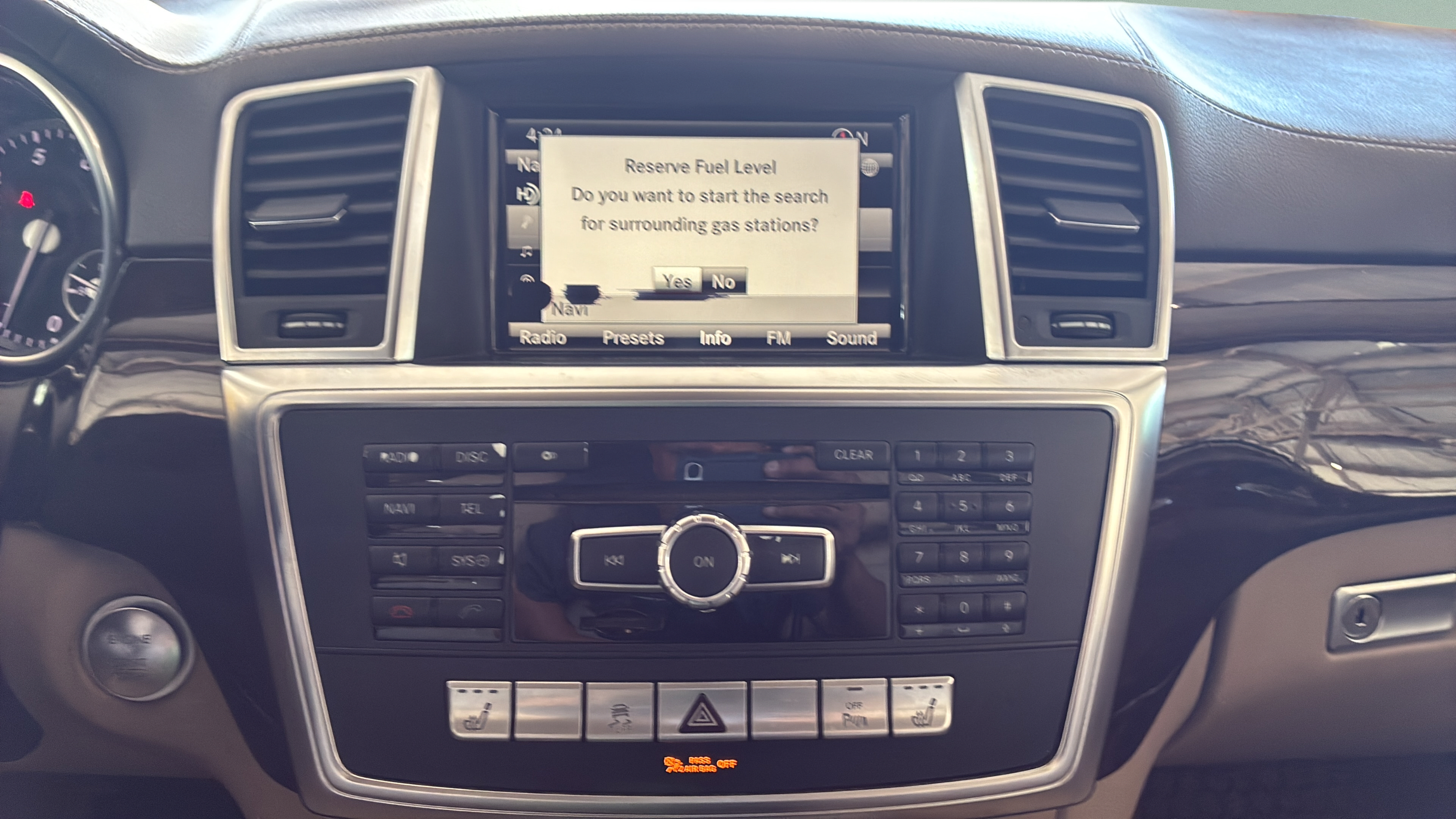 Used 2014 Mercedes-Benz GL 450 4MATIC image 14