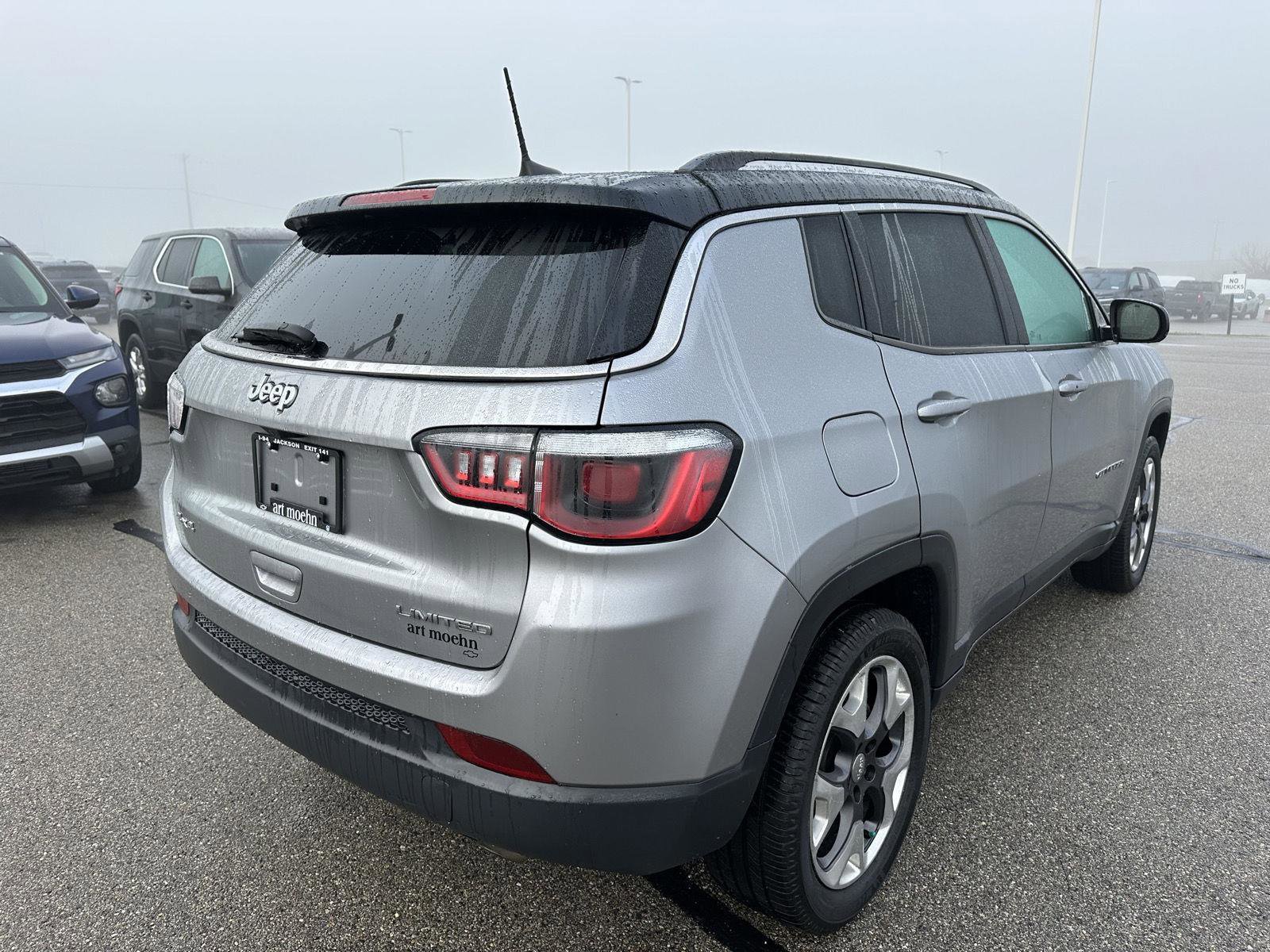 Used 2020 Jeep Compass Limited AWD/4WD image 9