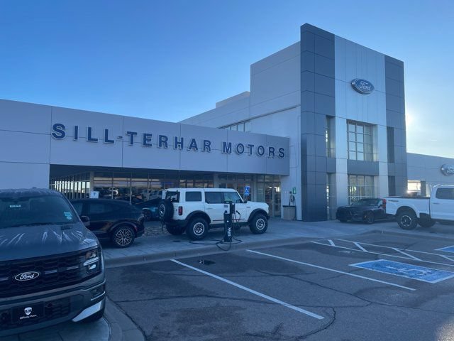 Used 2022 Ford Explorer Limited AWD/4WD image 6