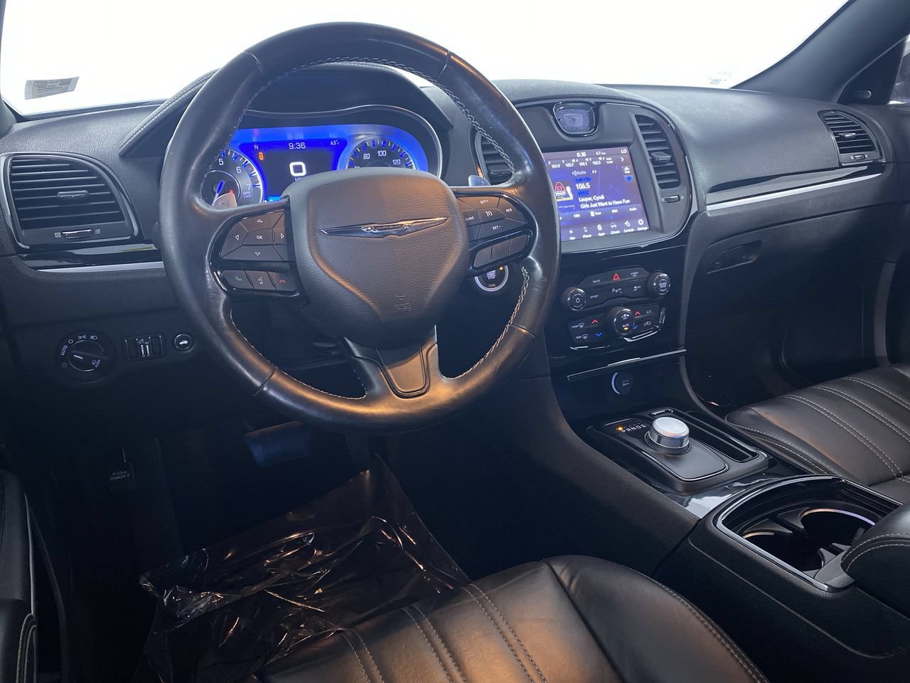 Used 2021 Chrysler 300 S RWD image 2