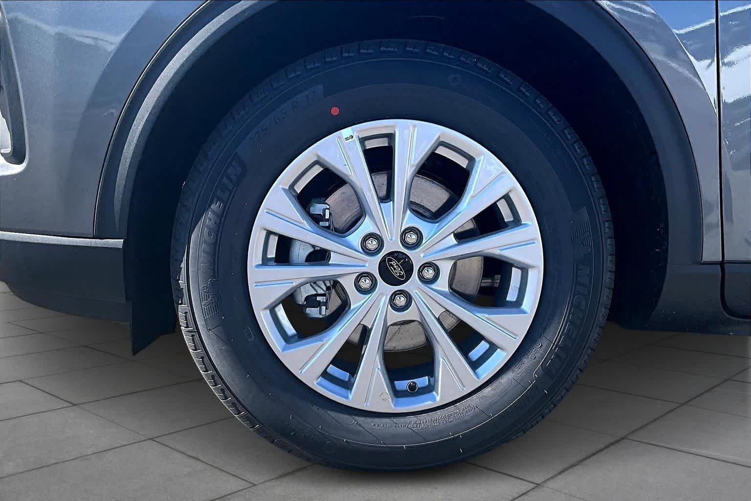 New 2026 Ford Escape Active FWD image 12