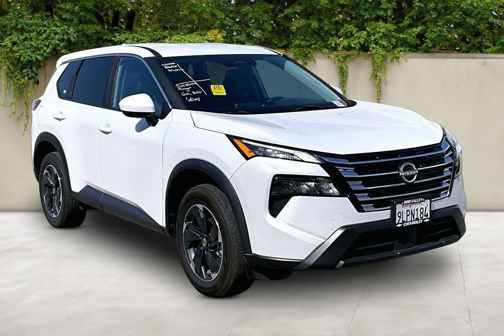 Used 2024 Nissan Rogue SV AWD/4WD image 1