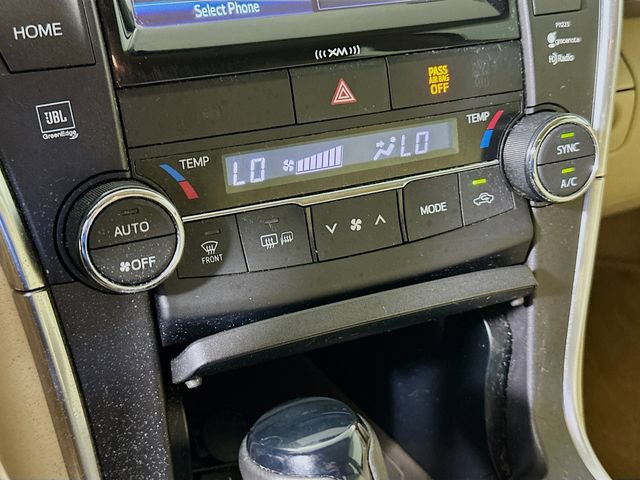 Certified 2017 Toyota Camry XLE FWD image 17