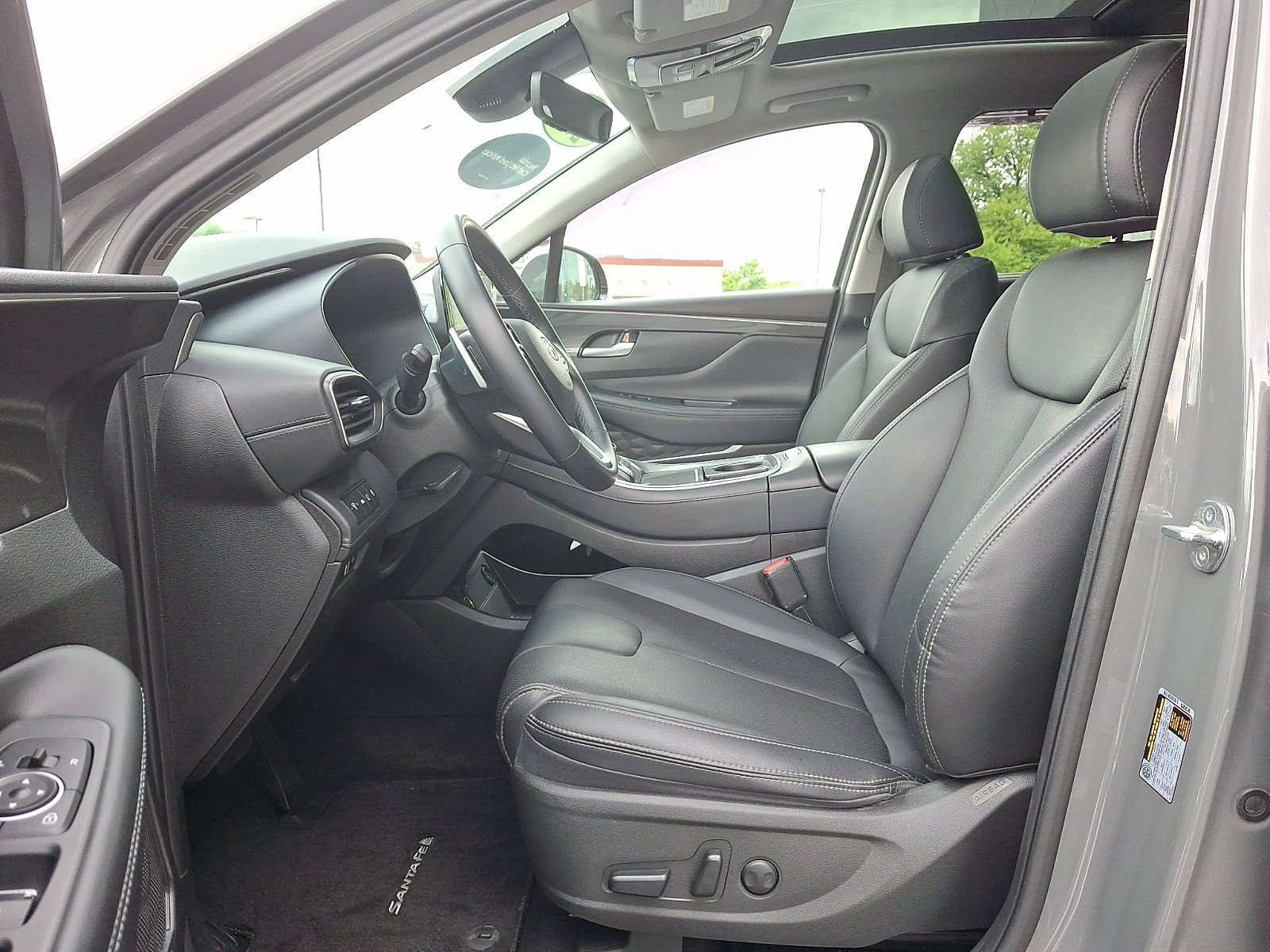 Used 2023 Hyundai Santa Fe SEL Premium w/ Cargo Package AWD/4WD image 13