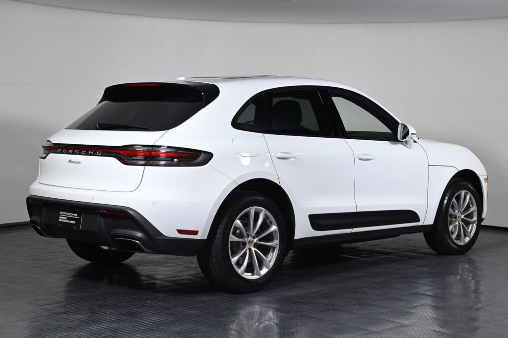 Used 2026 Porsche Macan AWD/4WD image 7