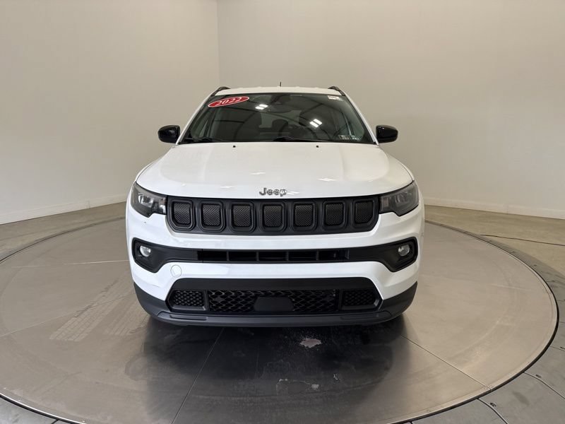 Used 2022 Jeep Compass Latitude w/ Convenience Group AWD/4WD image 2