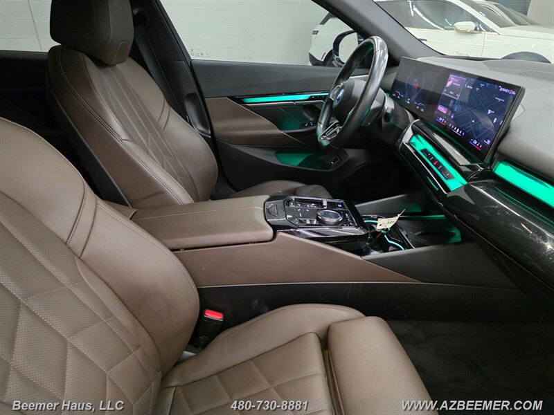 Used 2024 BMW i5 eDrive40i w/ M Sport Package RWD image 39