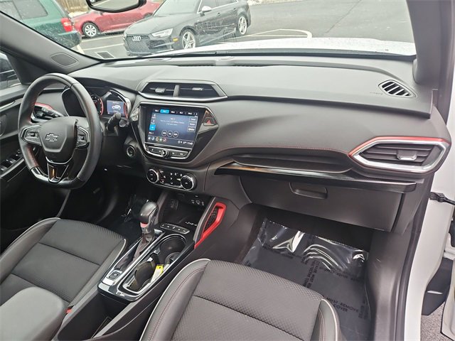 Used 2021 Chevrolet TrailBlazer RS w/ Sun and Liftgate Package image 29