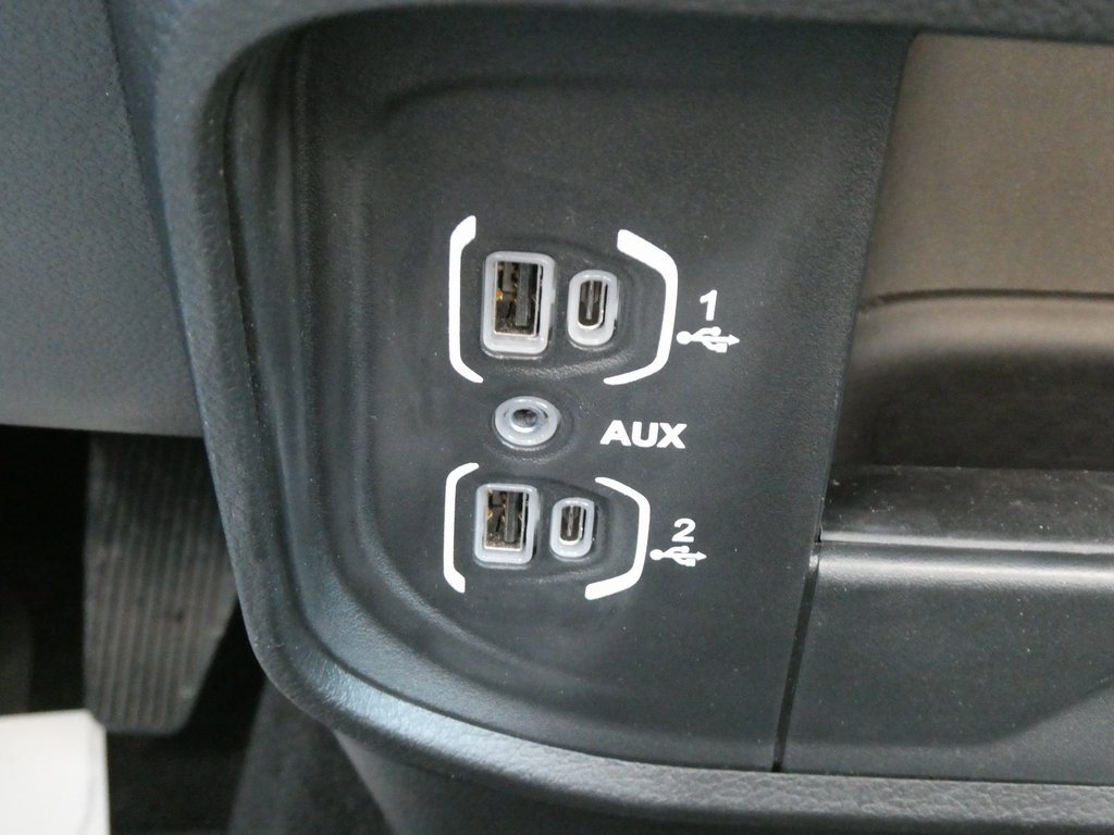 Used 2024 RAM 3500 Laramie w/ Towing Technology Group image 28