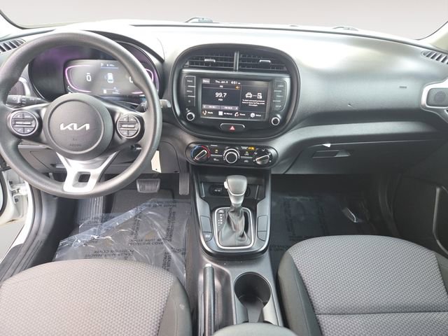 Used 2024 Kia Soul LX w/ Option Group 015 image 10