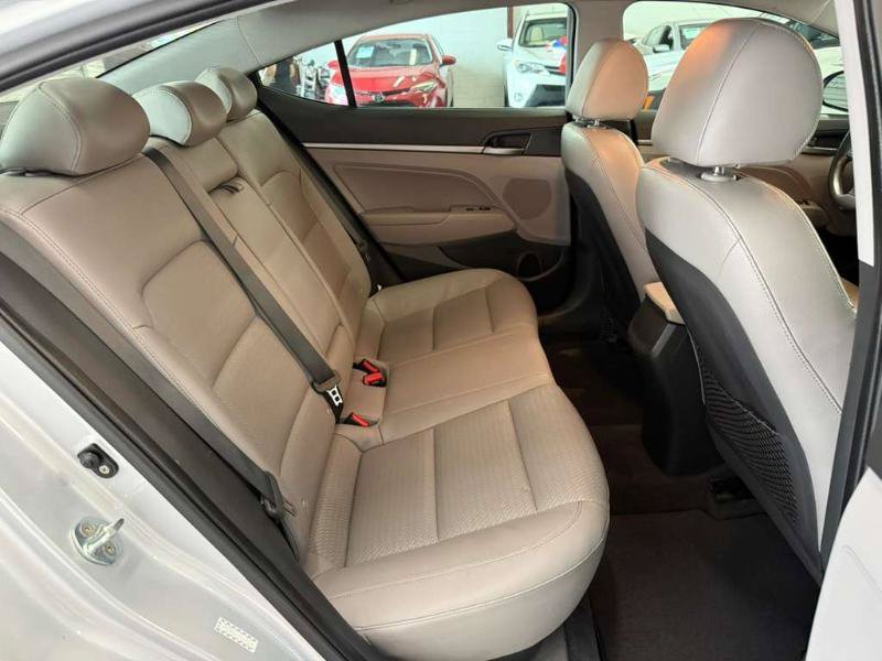 Used 2018 Hyundai Elantra Limited w/ Limited Ultimate Package 02 FWD image 17