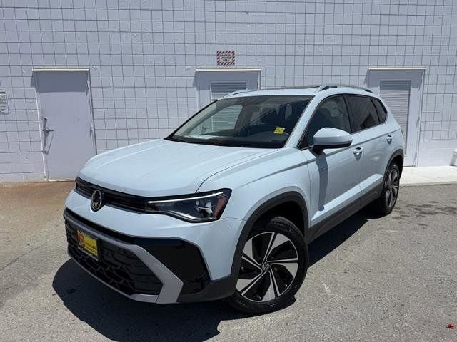 New 2025 Volkswagen Taos SE