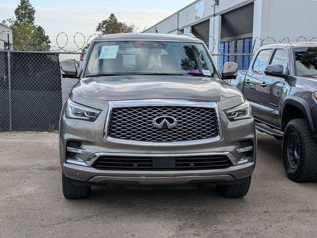 Used 2018 INFINITI QX80 4WD w/ Driver Assistance Package image 3