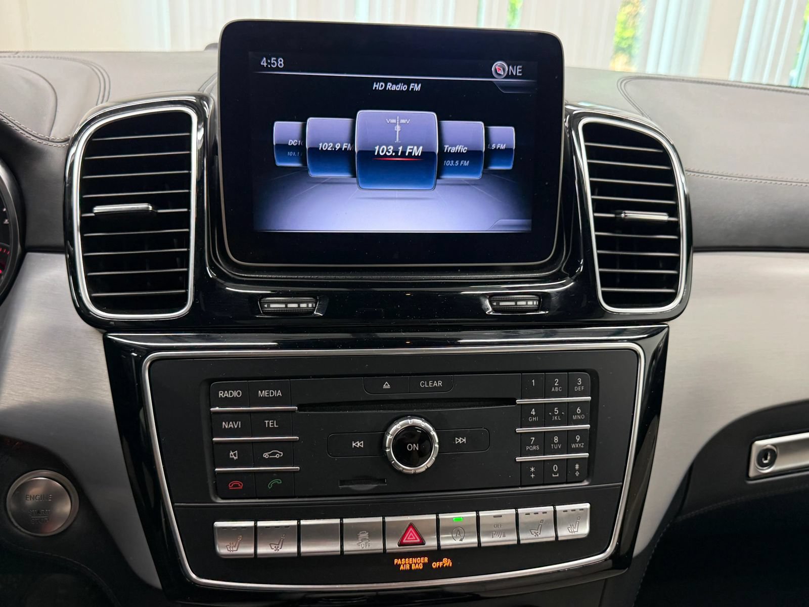 Used 2018 Mercedes-Benz GLS 450 4MATIC image 35