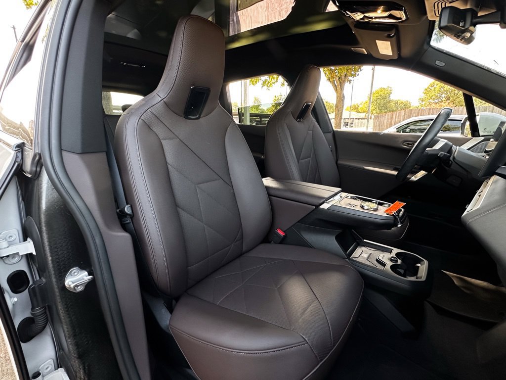 Used 2024 BMW iX M60 w/ Luxury Package AWD/4WD image 26