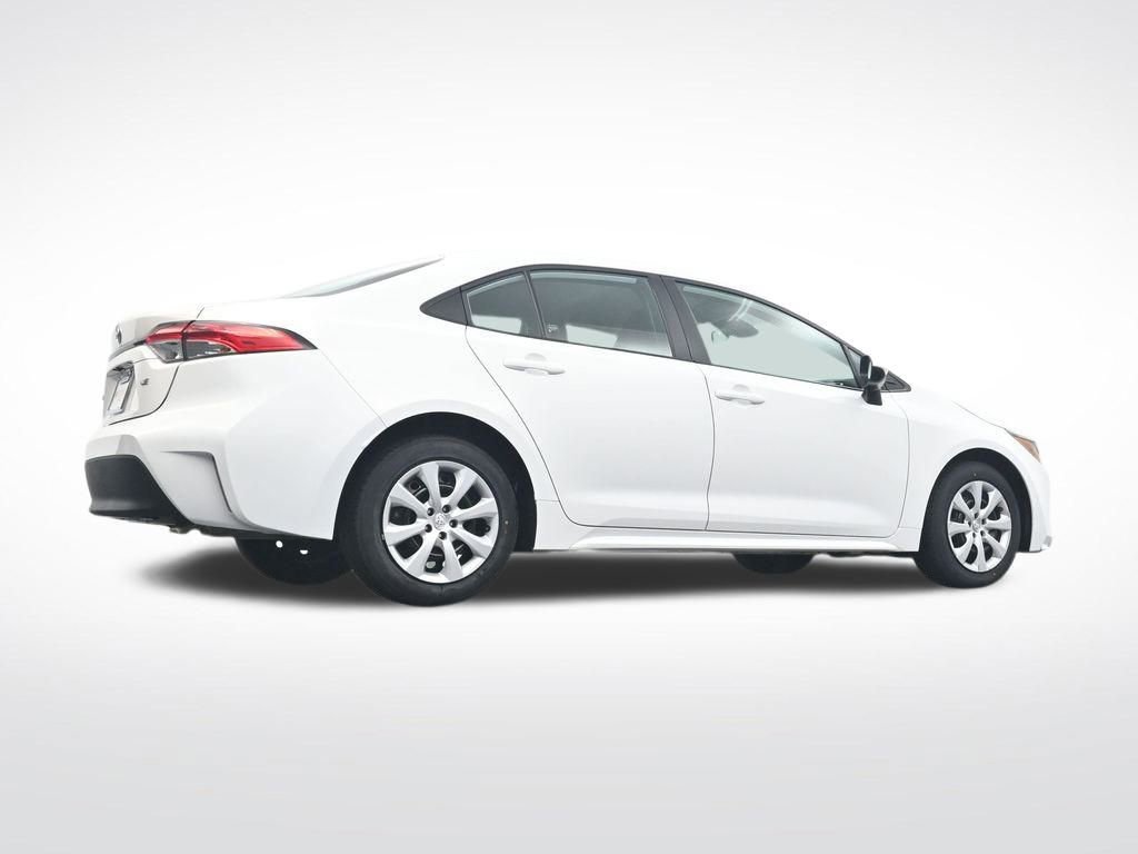 Used 2024 Toyota Corolla LE image 34