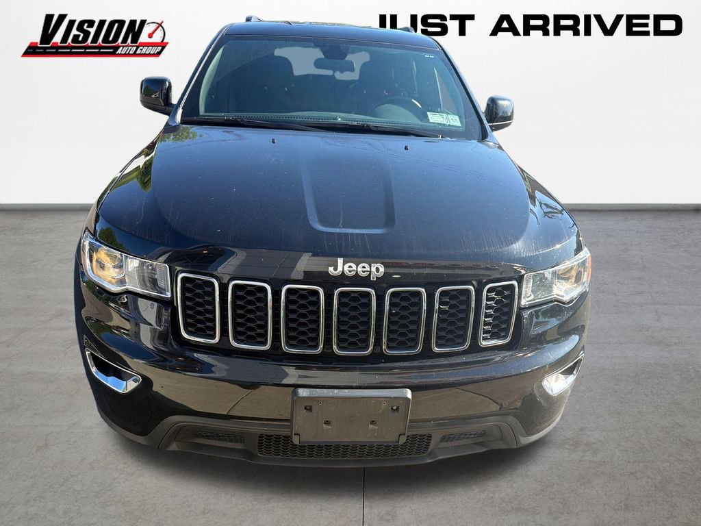Used 2021 Jeep Grand Cherokee Laredo AWD/4WD image 2