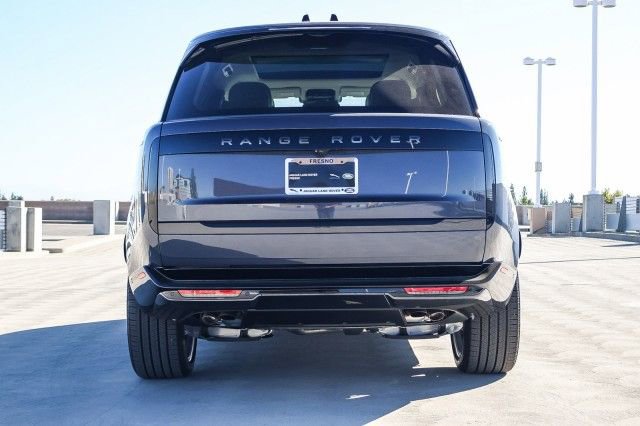 New 2025 Land Rover Range Rover Long Wheelbase SE image 5