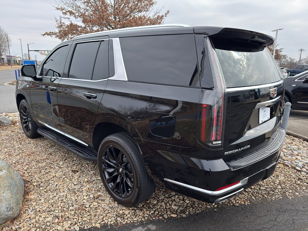 Used 2025 Cadillac Escalade Premium Luxury image 5