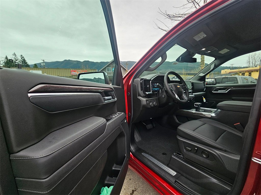 New 2026 Chevrolet Silverado 1500 LTZ w/ Max Trailering Package image 21