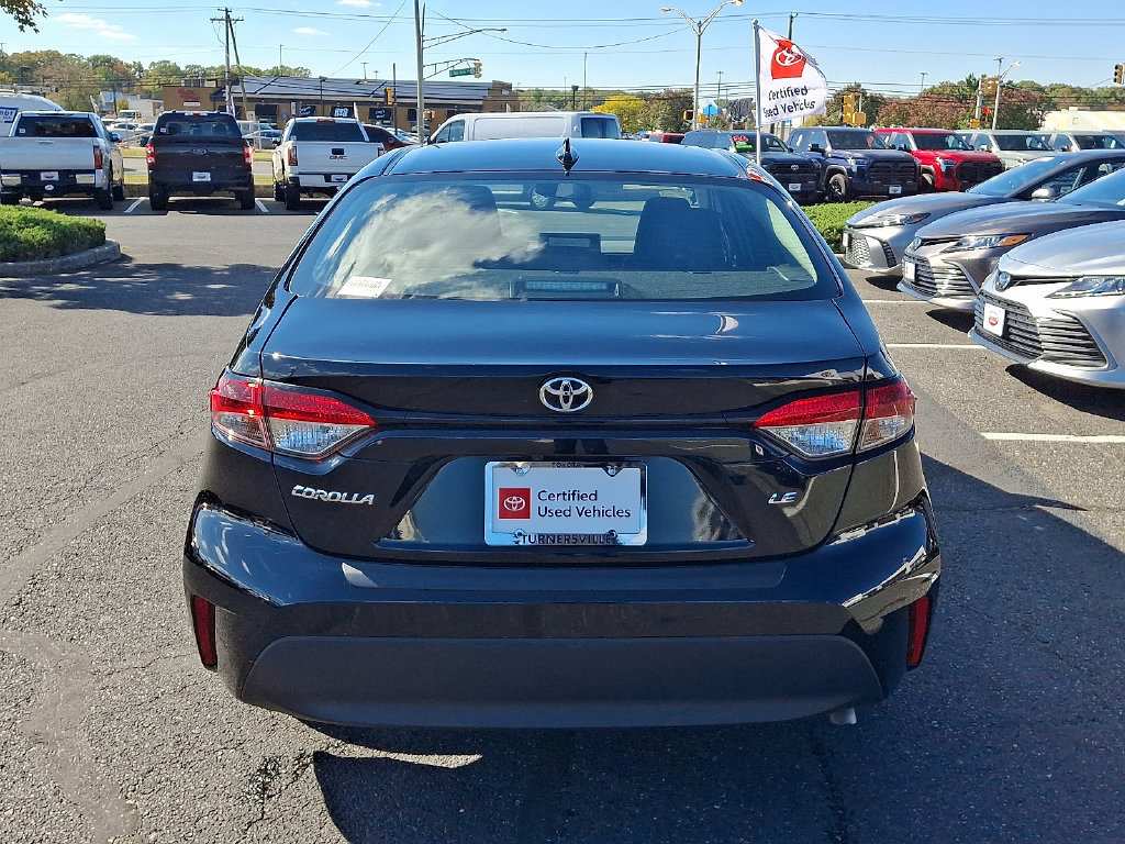 Certified 2024 Toyota Corolla LE w/ LE Convenience Package FWD image 5