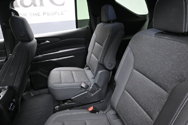 Used 2025 Chevrolet Traverse LT FWD image 22