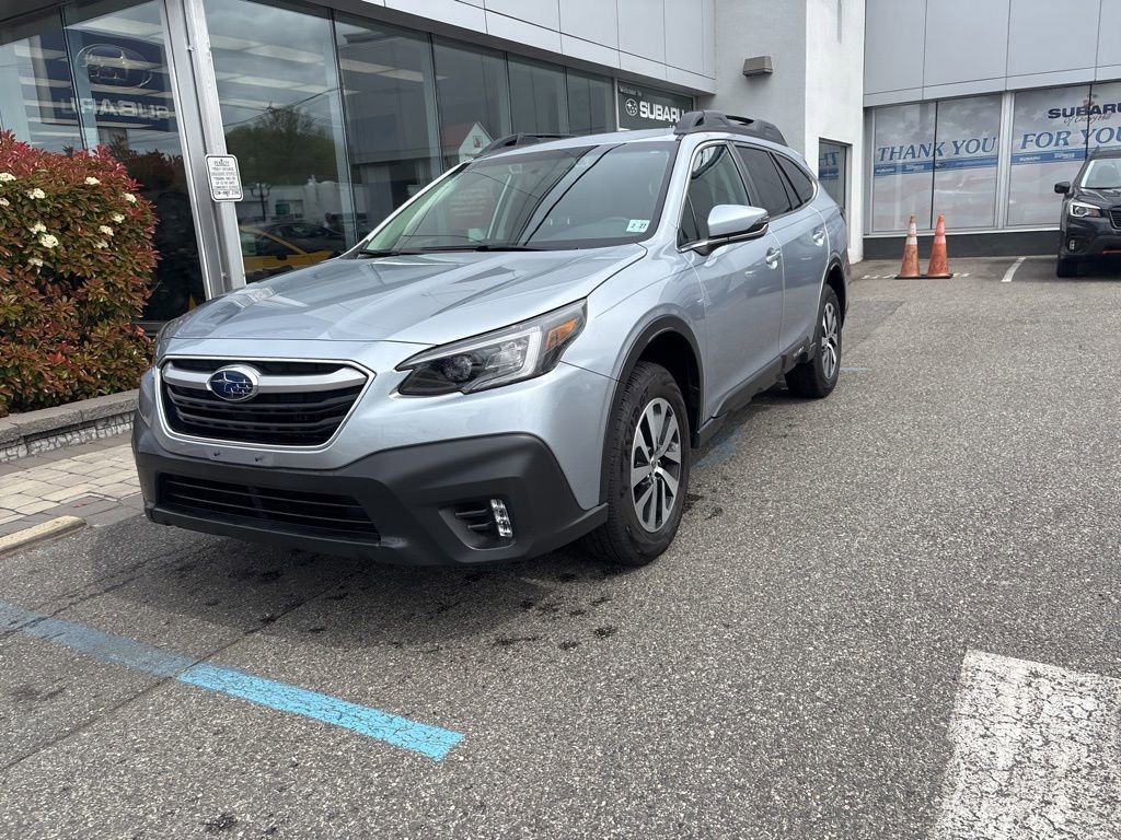 Certified 2022 Subaru Outback Premium AWD/4WD image 5