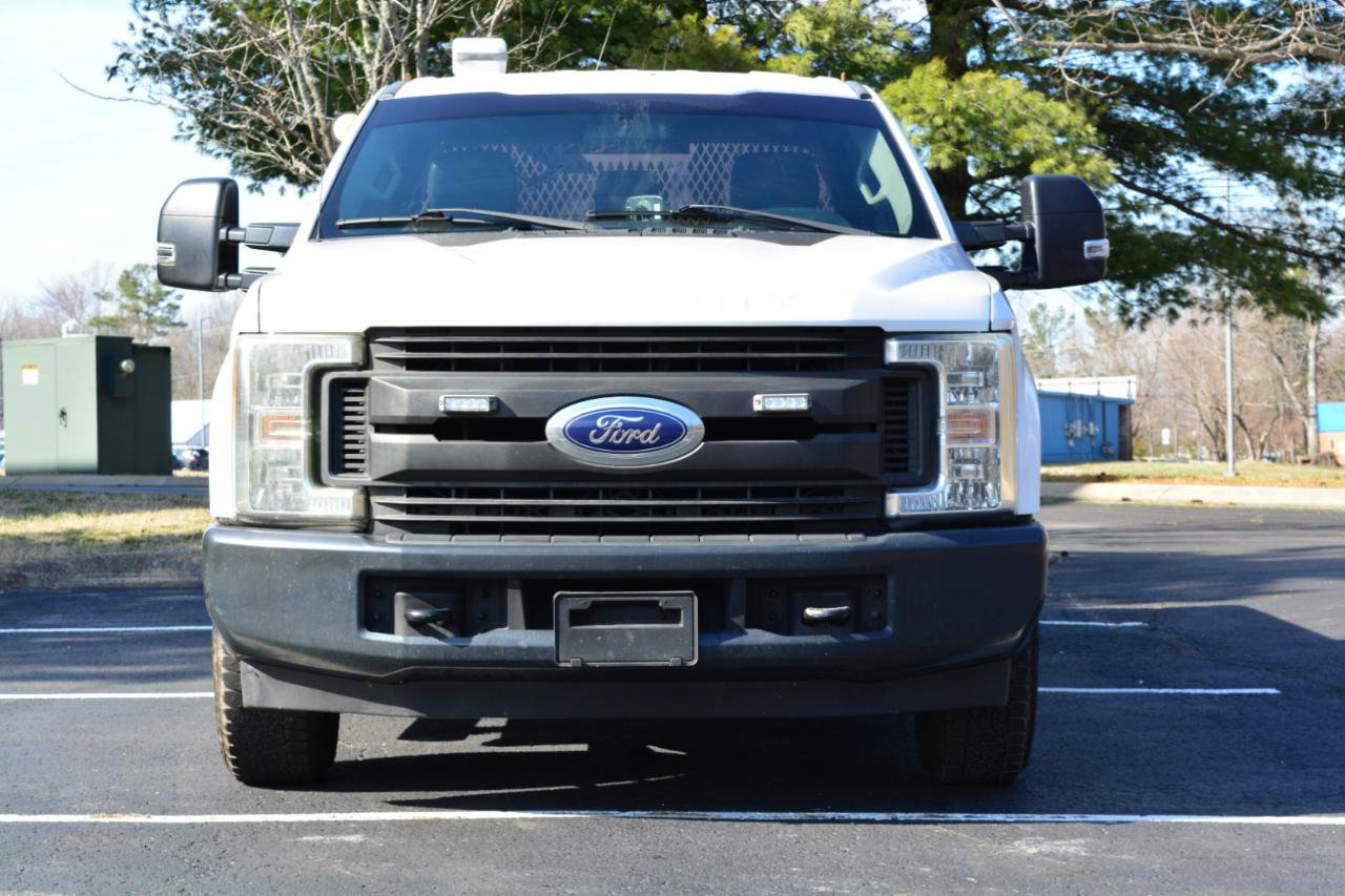 Used 2017 Ford F250 XL w/ Power Equipment Group RWD image 2