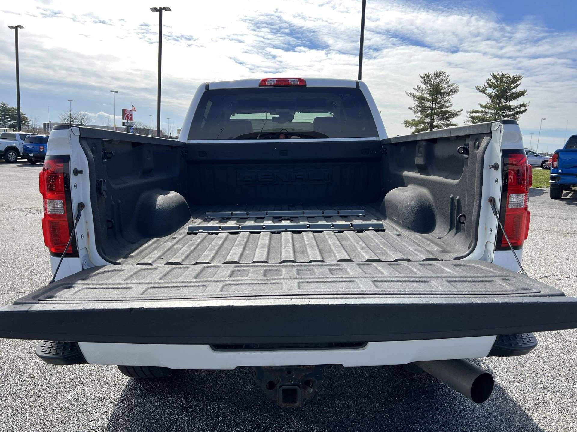 Used 2017 GMC Sierra 2500 Denali w/ Duramax Plus Package image 24