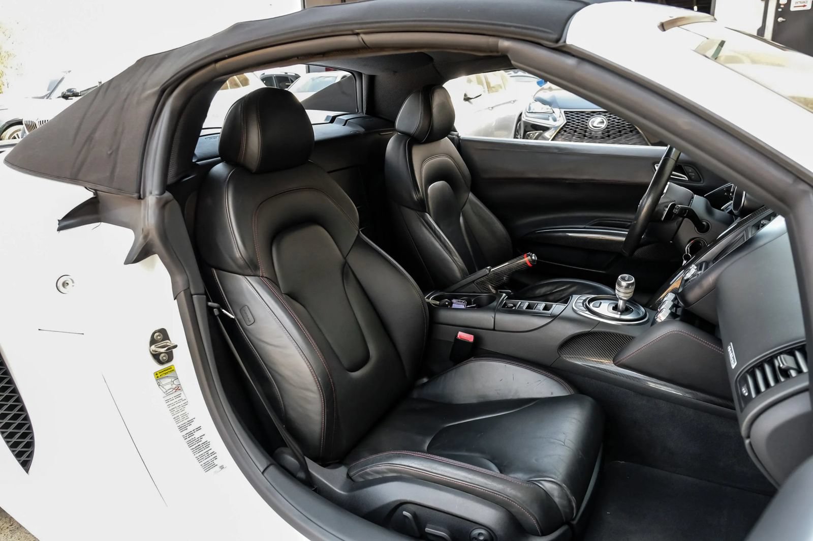 Used 2011 Audi R8 V10 AWD/4WD image 38