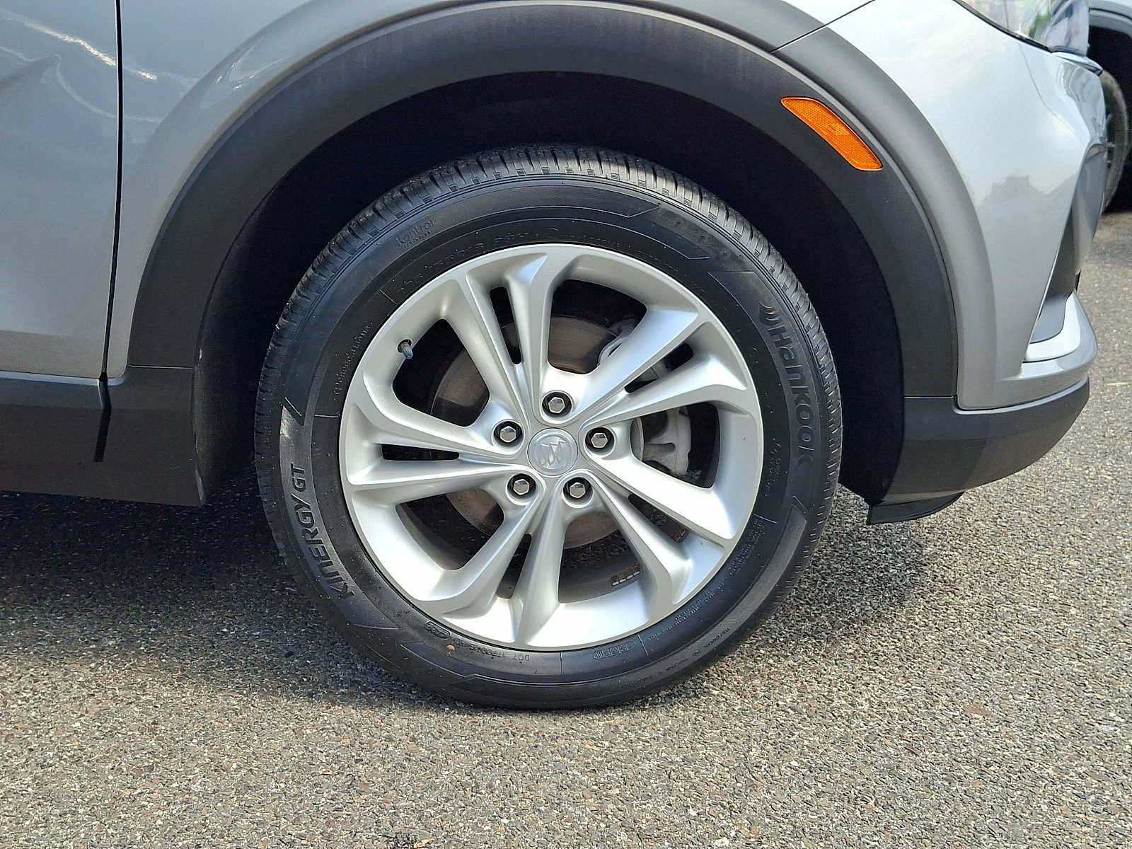 Used 2023 Buick Encore GX Preferred w/ Cold Weather Comfort Package FWD image 9