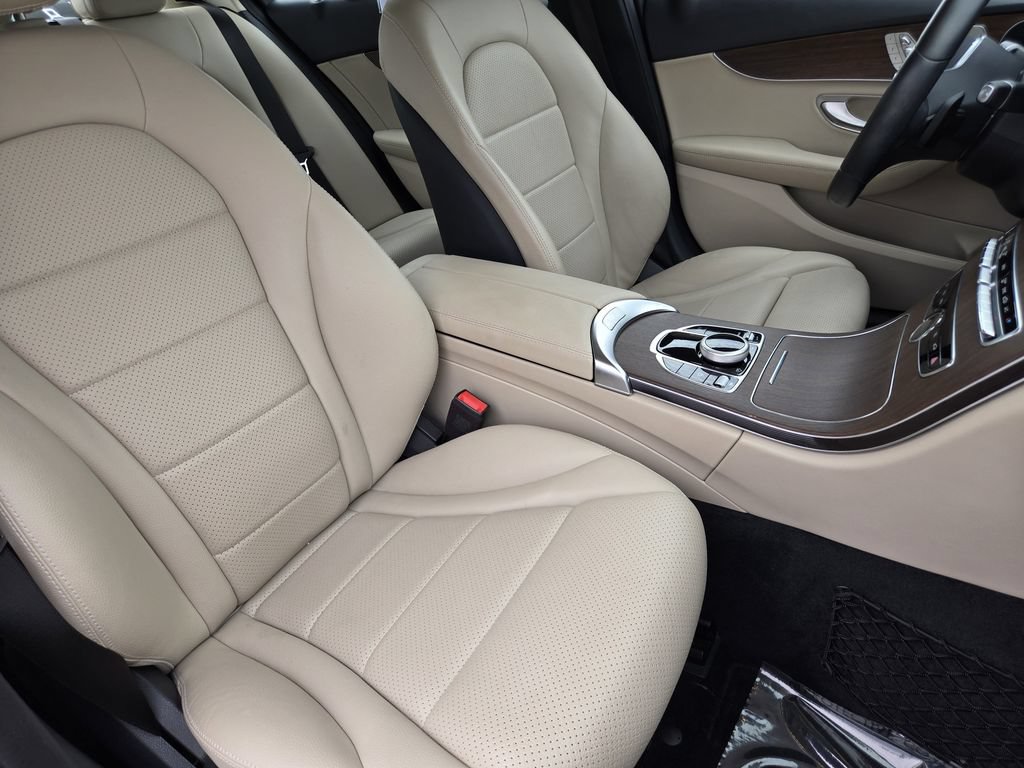 Used 2019 Mercedes-Benz C 300 4MATIC Sedan image 15