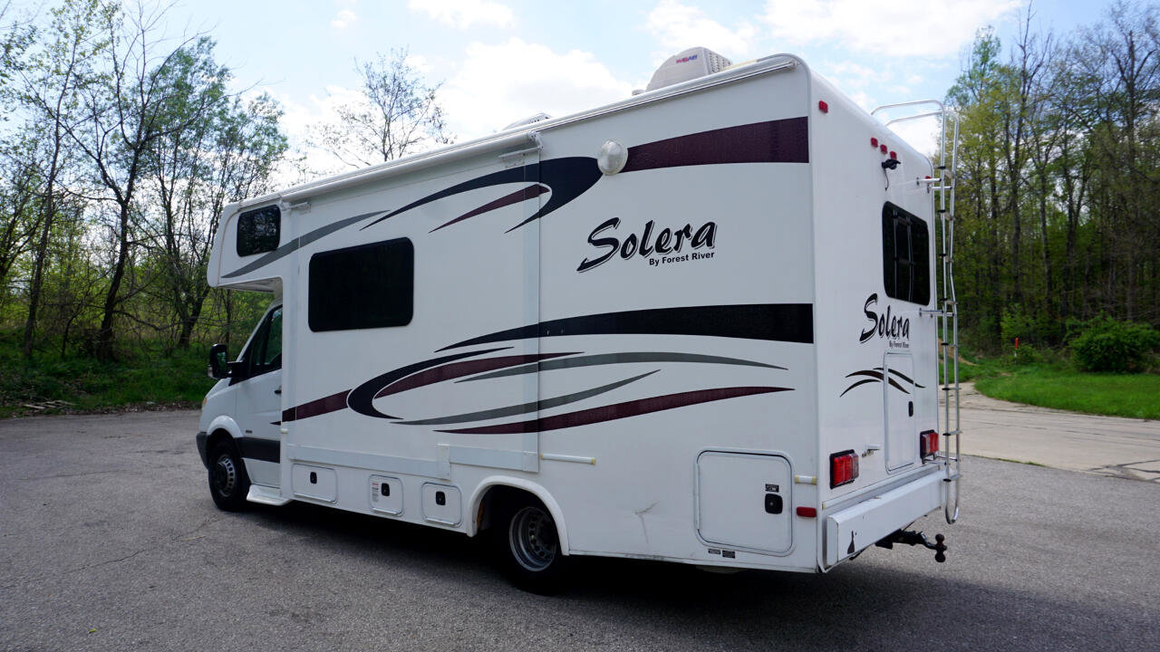 Used 2012 Mercedes-Benz Sprinter 3500 image 3