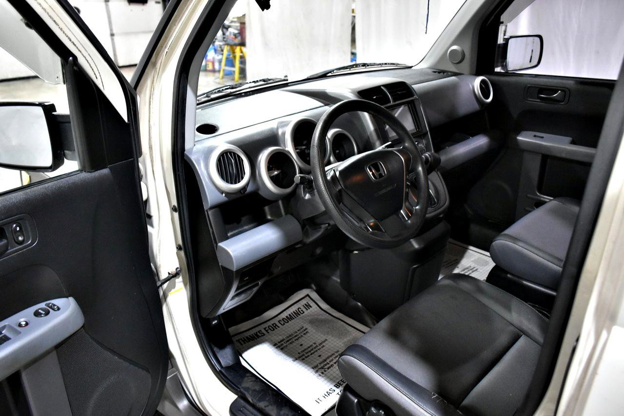 Used 2005 Honda Element EX image 30