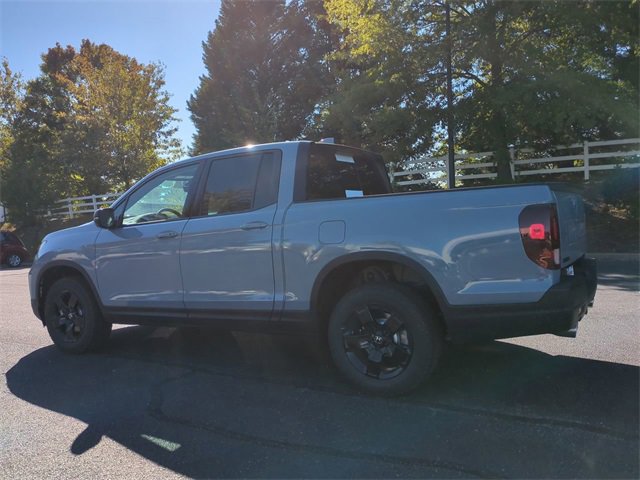 New 2026 Honda Ridgeline Black Edition image 6