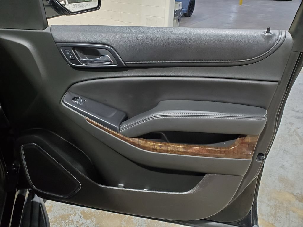 Used 2018 Chevrolet Tahoe LS RWD image 16