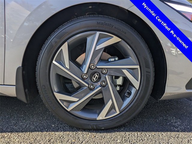 Certified 2025 Hyundai Elantra Sport image 11