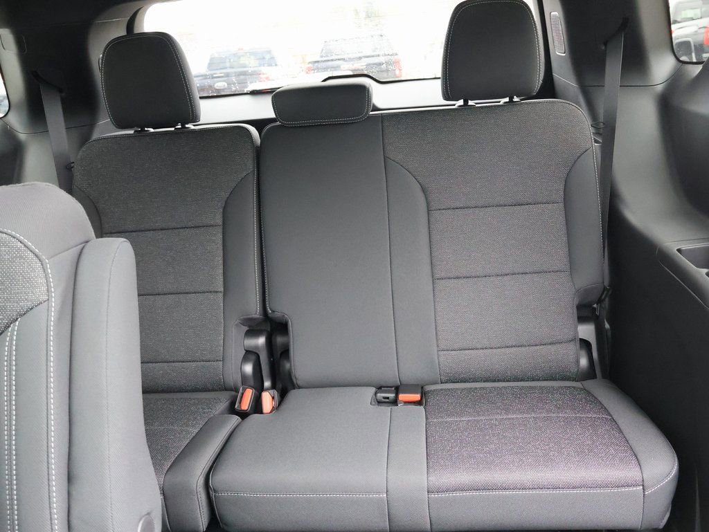 New 2026 Chevrolet Traverse LT w/ Sun and Wheel Package image 29