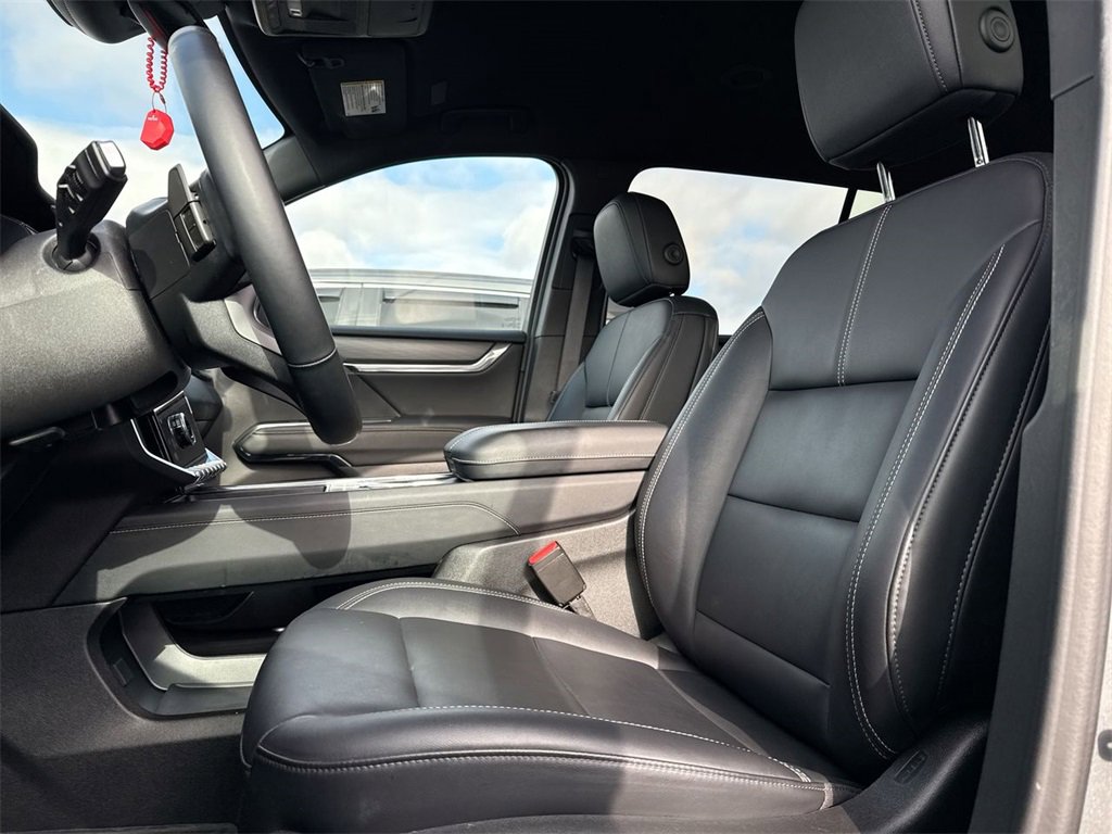 Used 2024 GMC Acadia Elevation w/ Luxury Package image 8