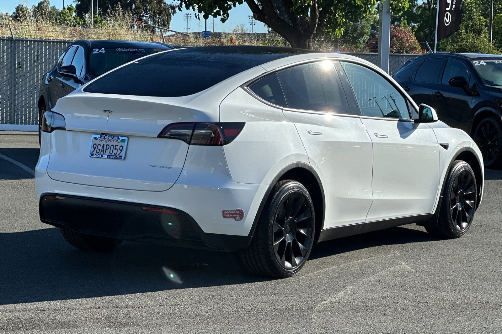 Used 2023 Tesla Model Y Long Range image 4