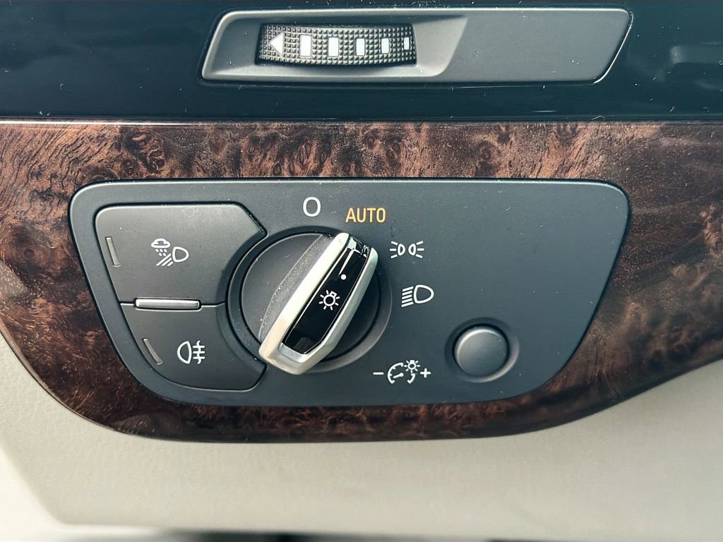 Used 2017 Audi Q7 3.0T Premium Plus w/ Premium Plus Package image 34