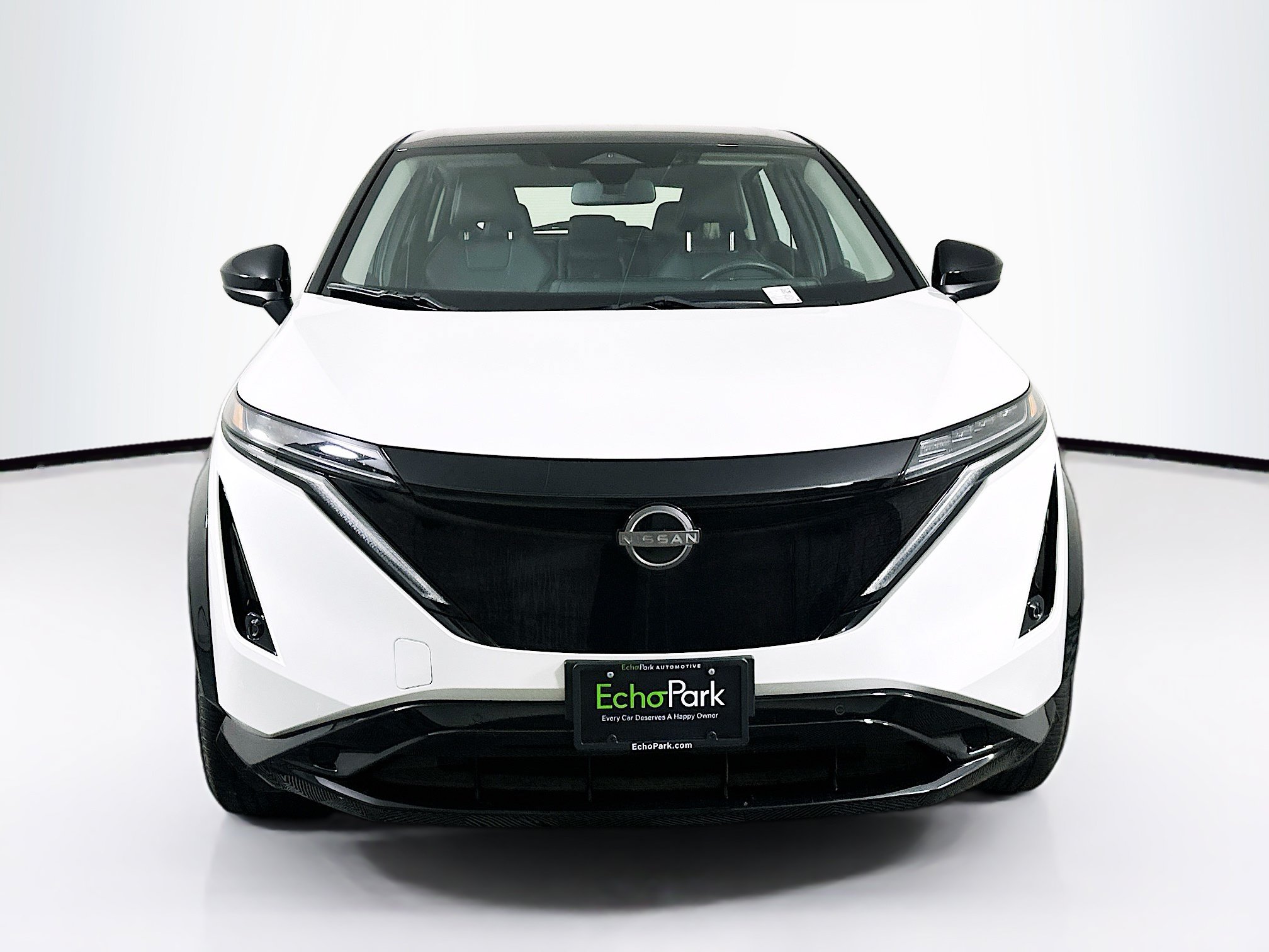 Used 2024 Nissan Ariya AWD image 2